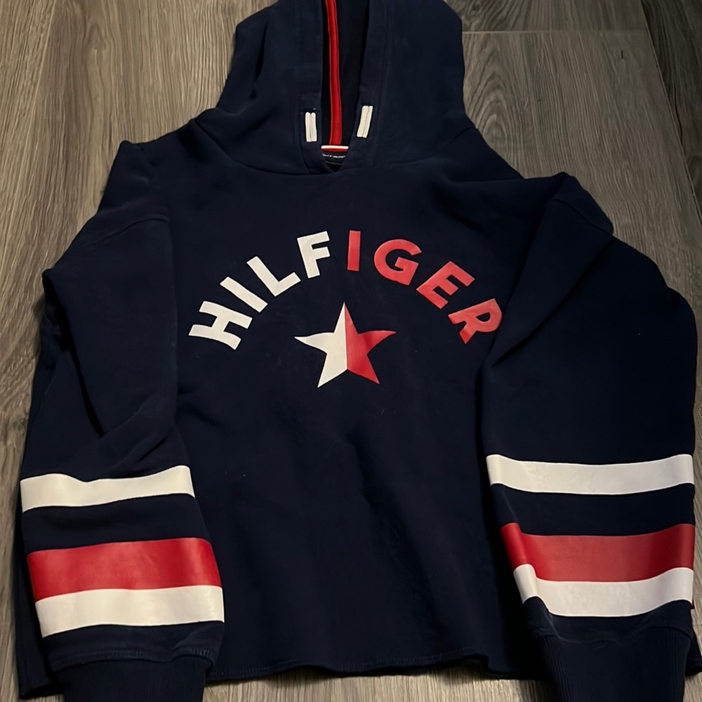 Navy blue hilfiger hoodie